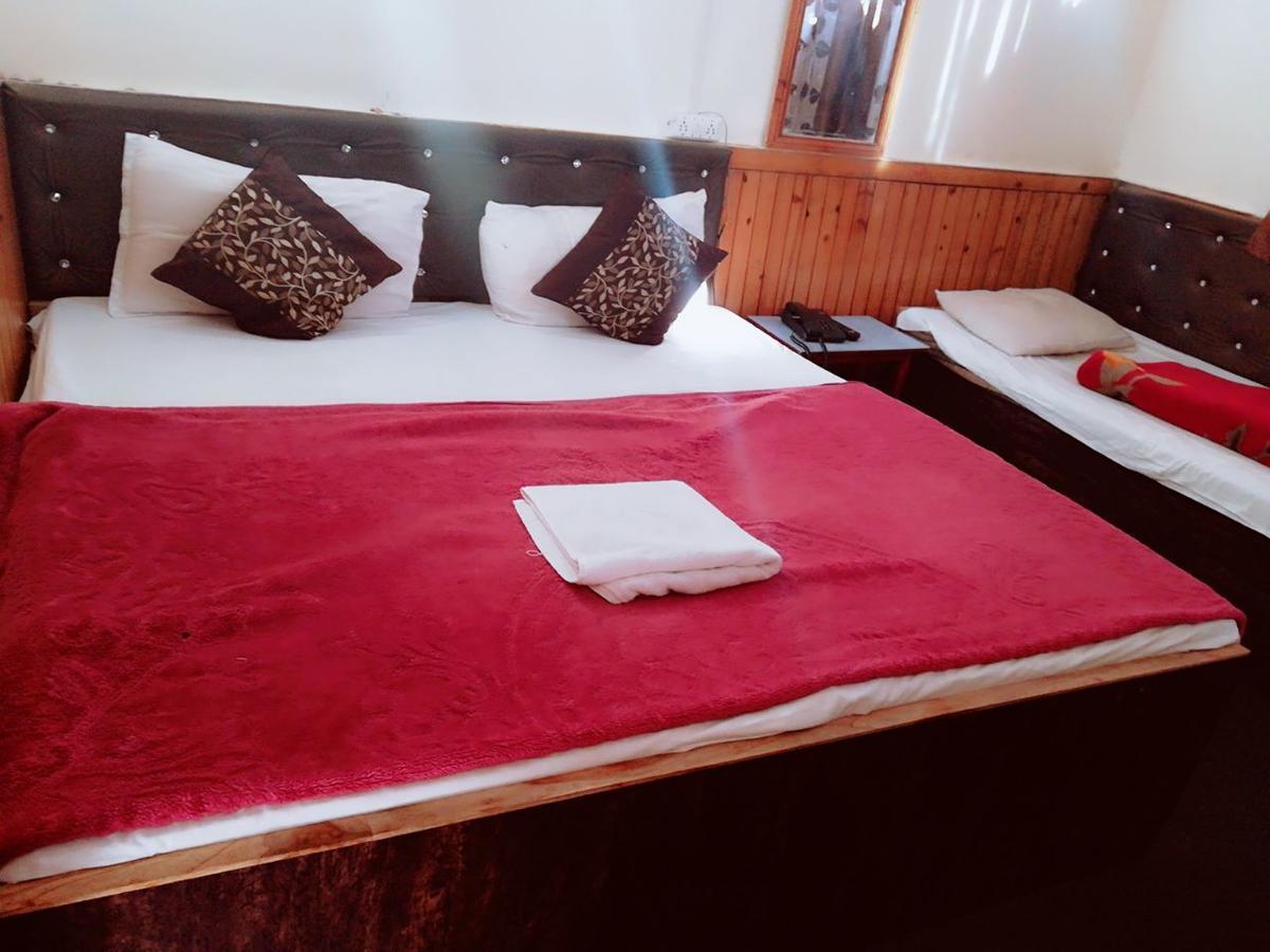 Goroomgo Luxury Stay Mall Road Nainital Exterior foto